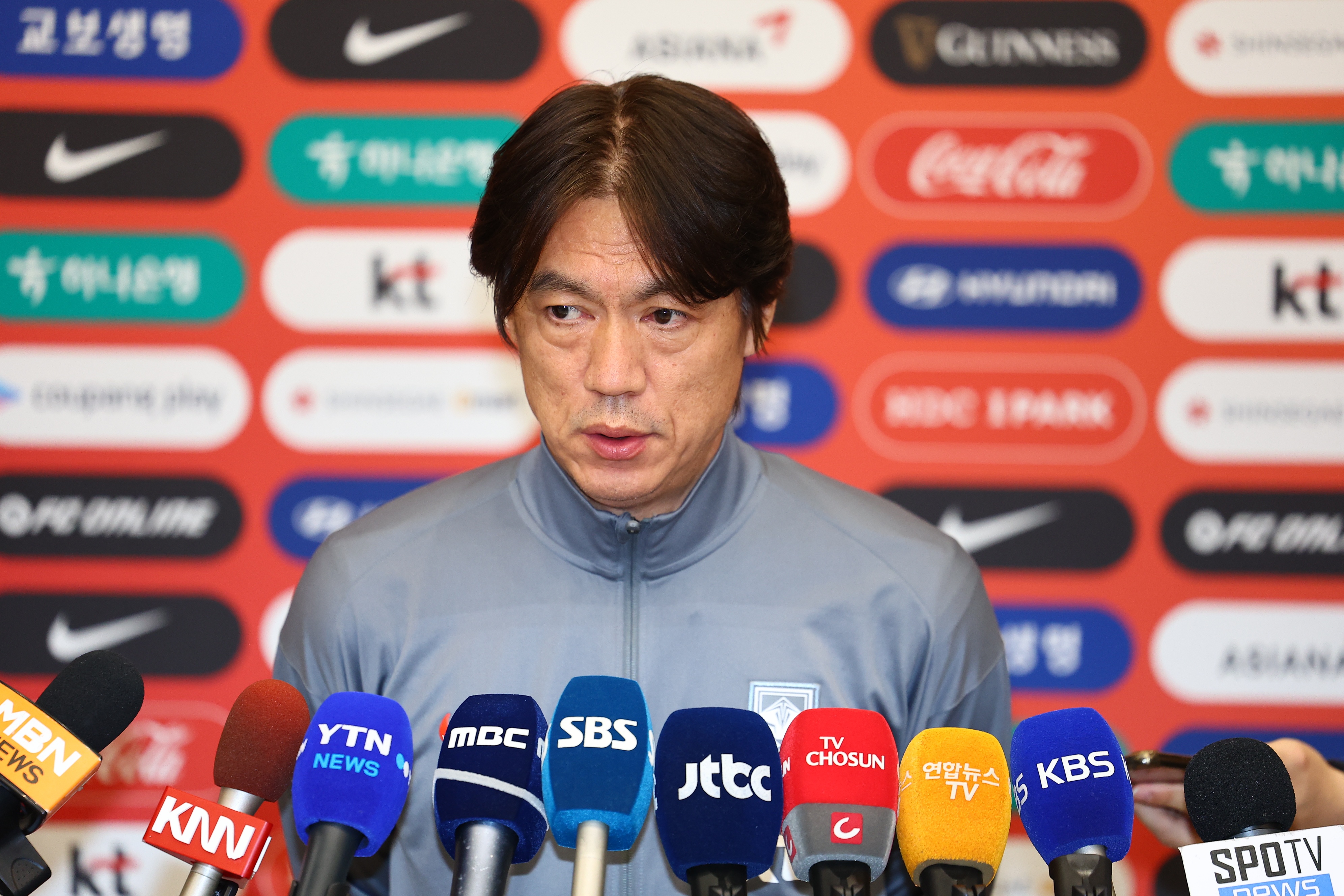 洪明甫不滿：金玟哉對國家隊也重要，拜仁缺乏對球員的保護